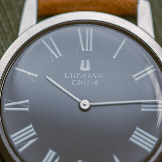Universal Genève Extra Slim