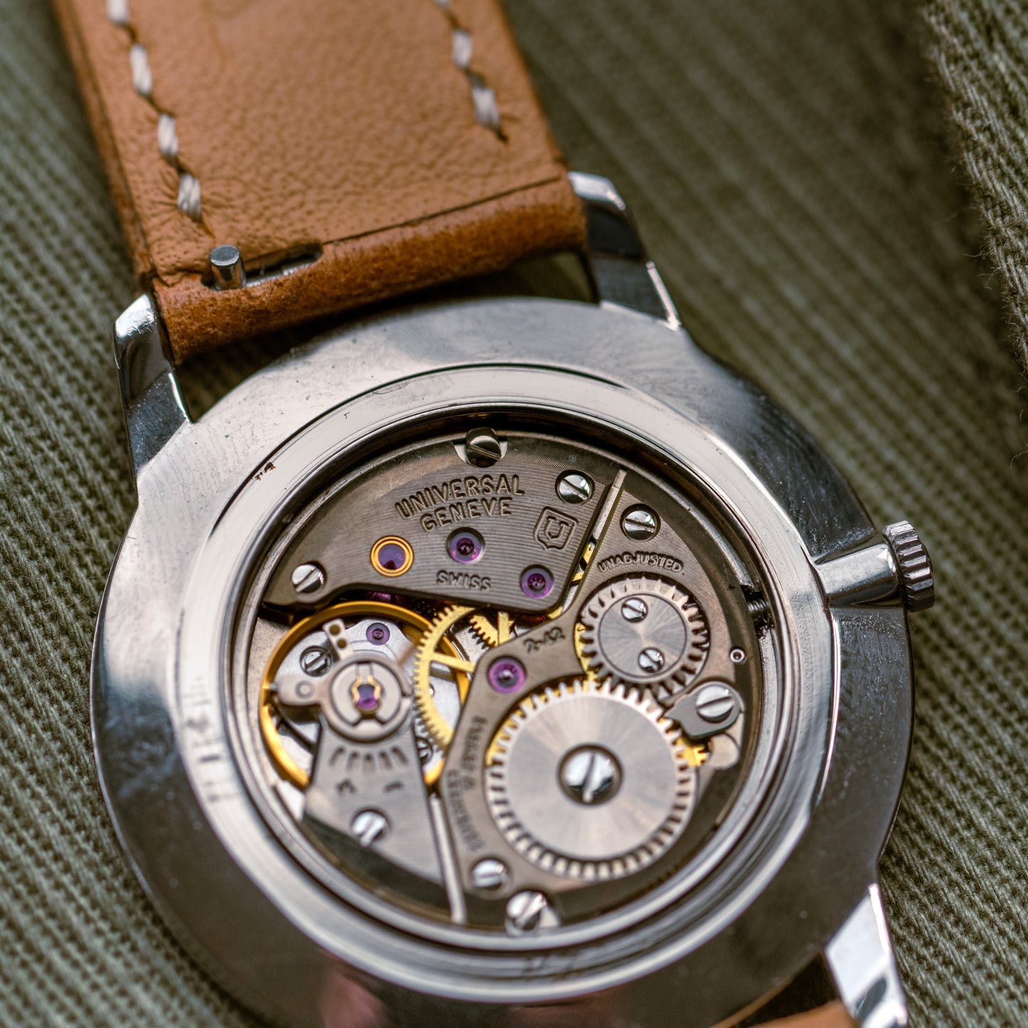 Universal Genève Extra Slim