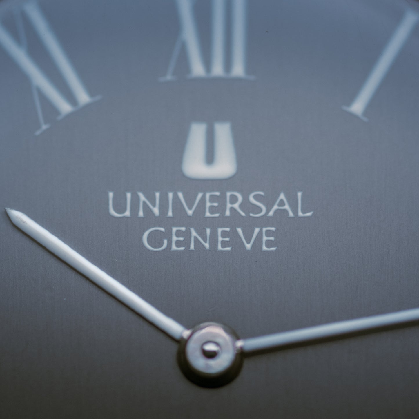 Universal Genève Extra Slim