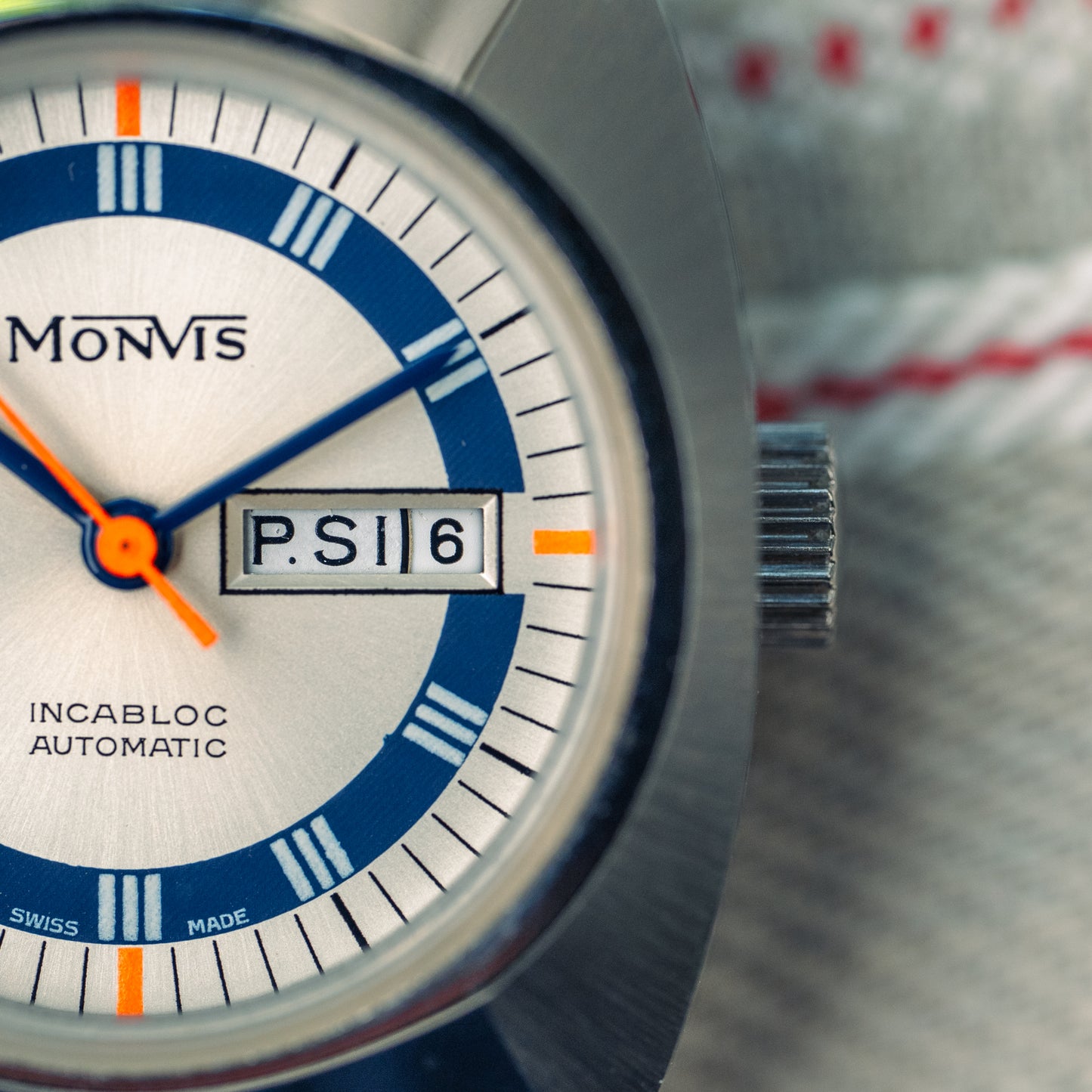 MONVIS AUTOMATIC INCABLOC NOS