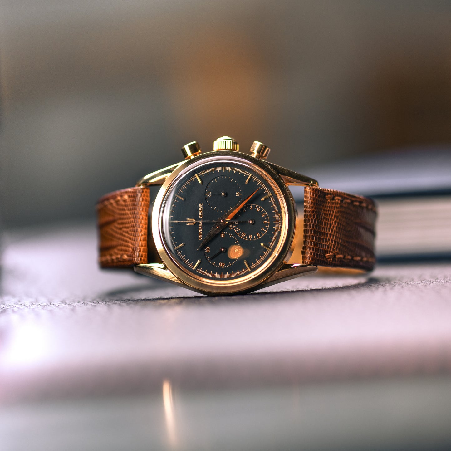 Universal Genève Compax 1950 18k