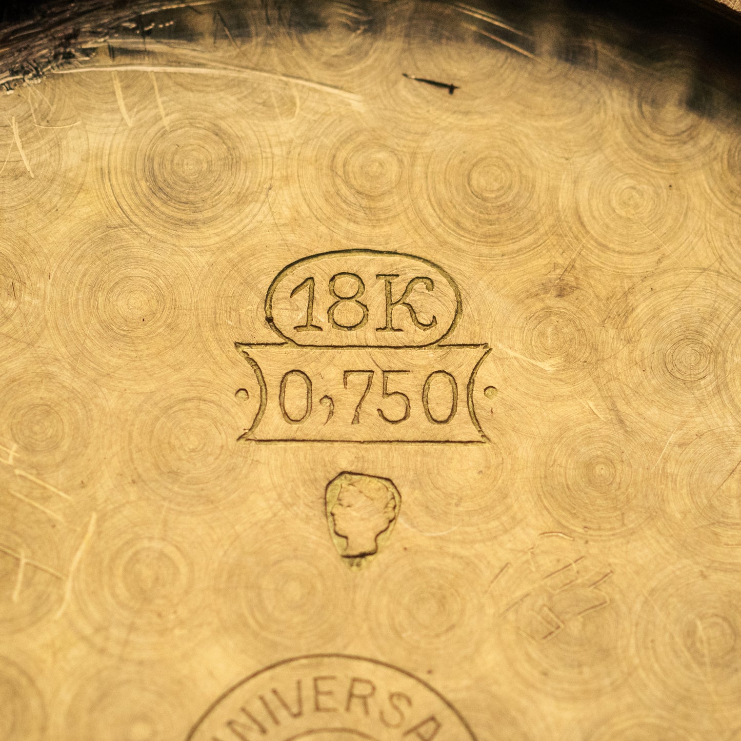 Universal Genève Compur or 18 carats