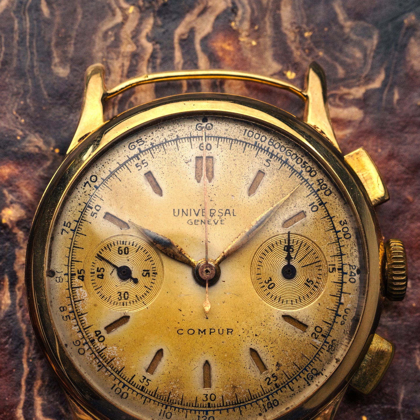 Universal Genève Compur or 18 carats