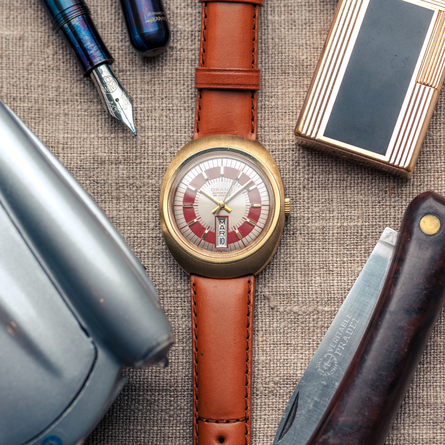 Orano Day Date rouge NOS