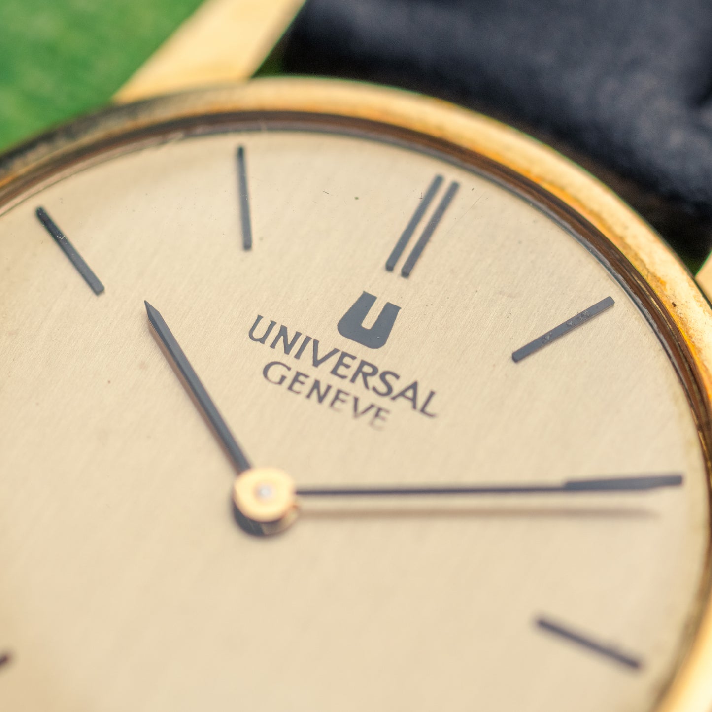 Universal Genève Ultra thin plaquée or