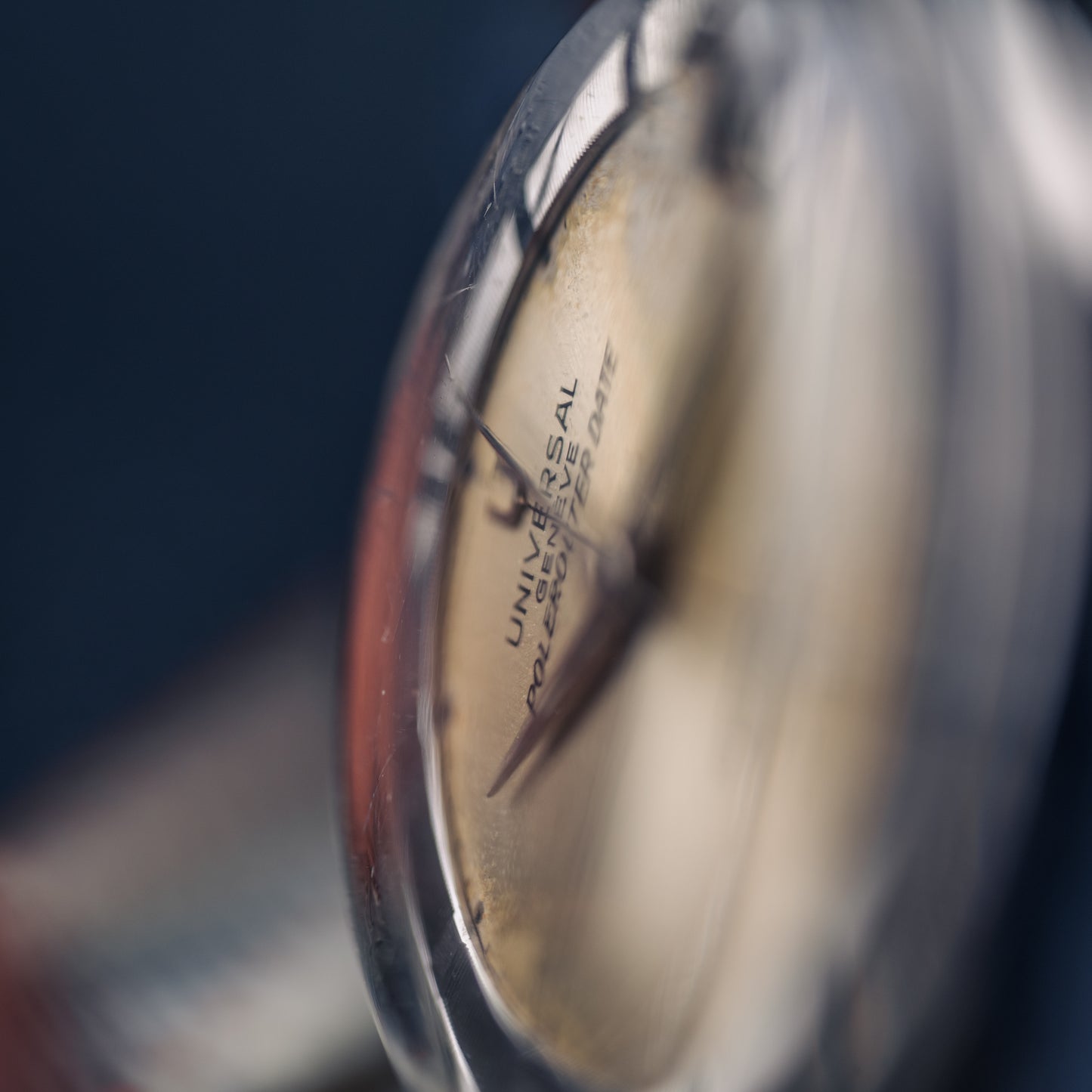 Universal Genève Polerouter Date