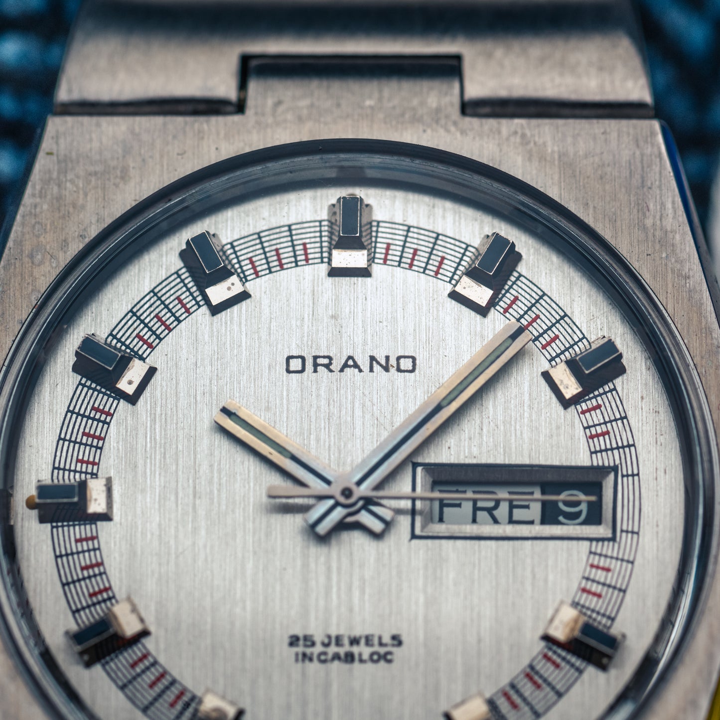 Orano bracelet intégré NOS