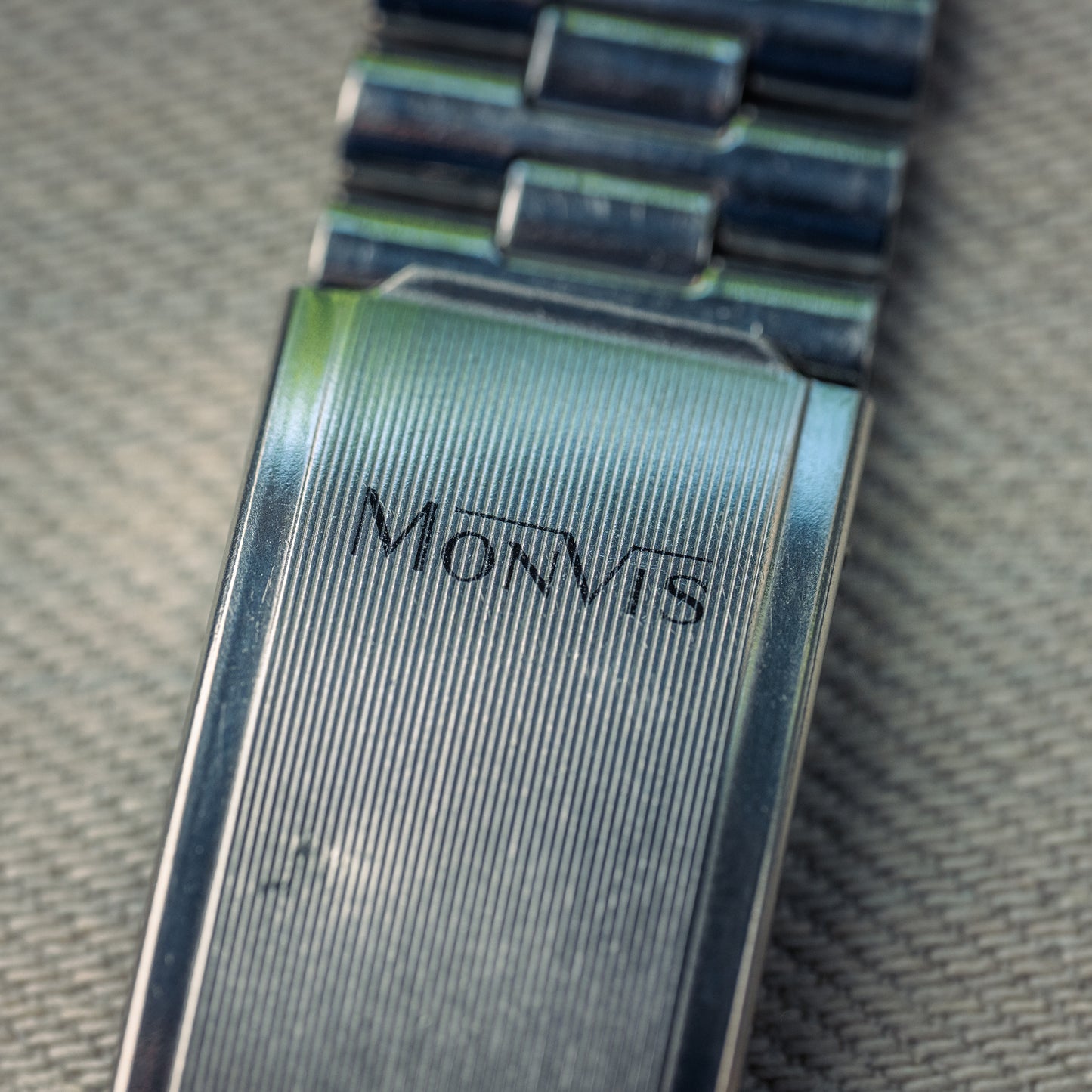 MONVIS AUTOMATIC INCABLOC NOS