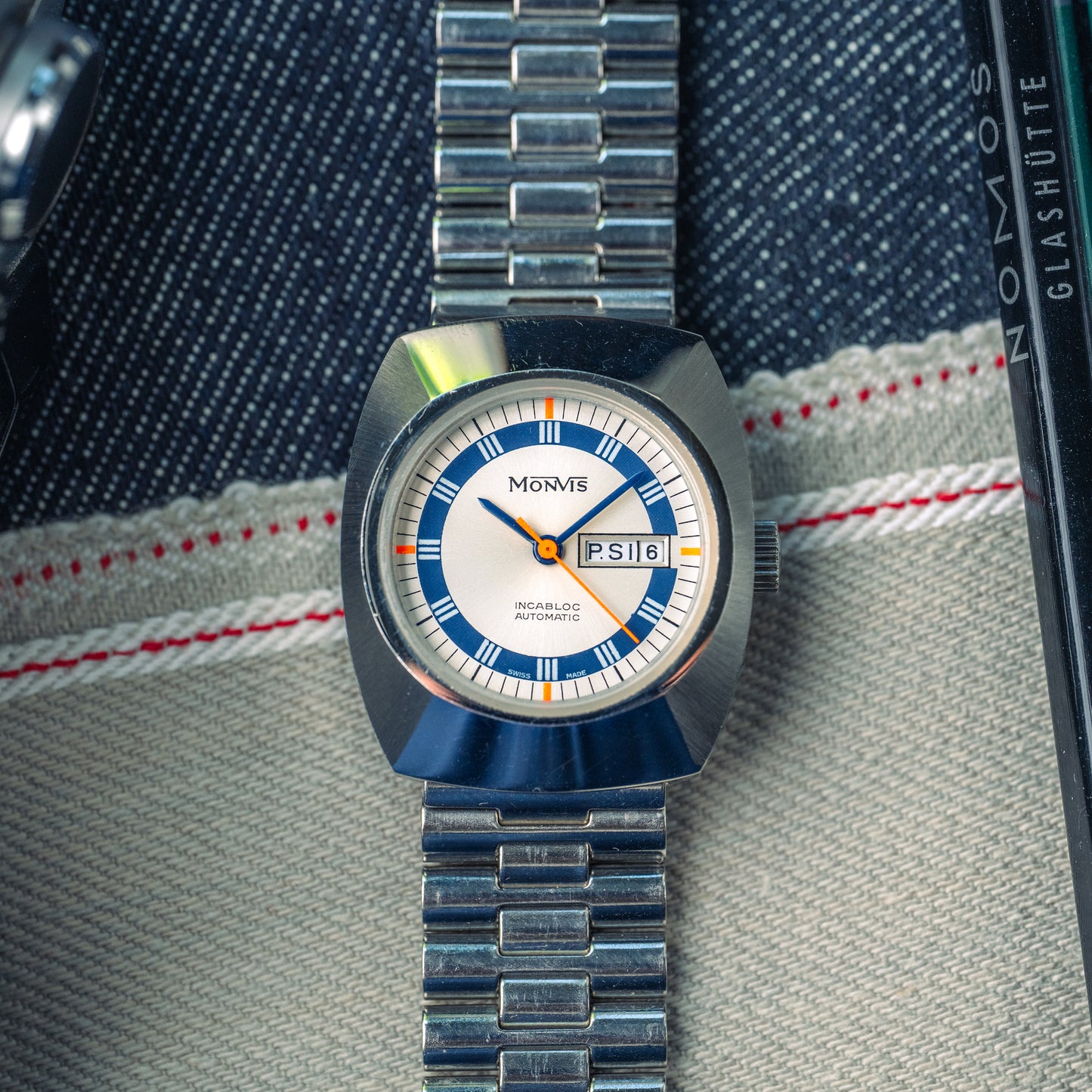 MONVIS AUTOMATIC INCABLOC NOS