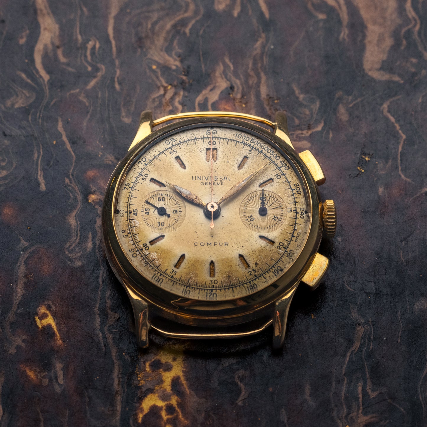 Universal Genève Compur or 18 carats