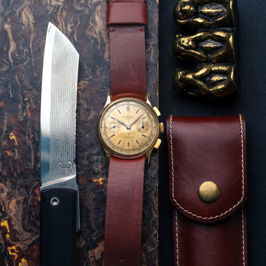 Universal Genève Compax or 18 carats