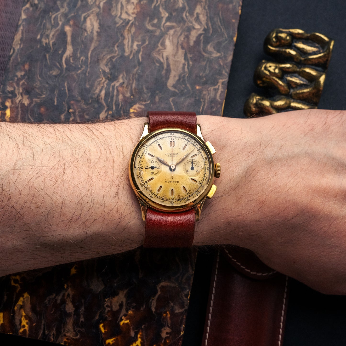 Universal Genève Compur or 18 carats