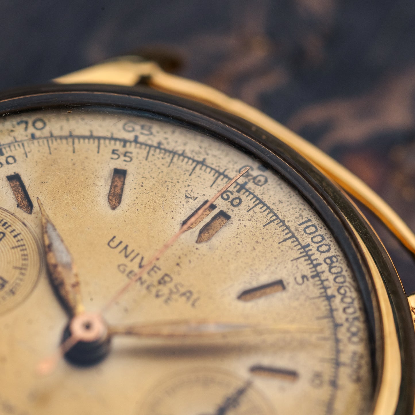 Universal Genève Compur or 18 carats